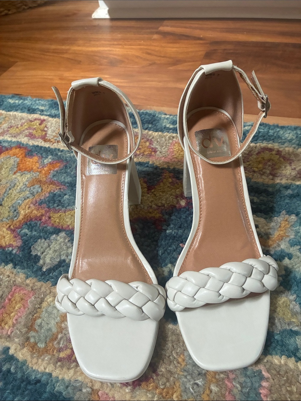 DV Dolce Vita Braided Strap Ivory Block Heel Sandals SZ 7 - Picture 3 of 10